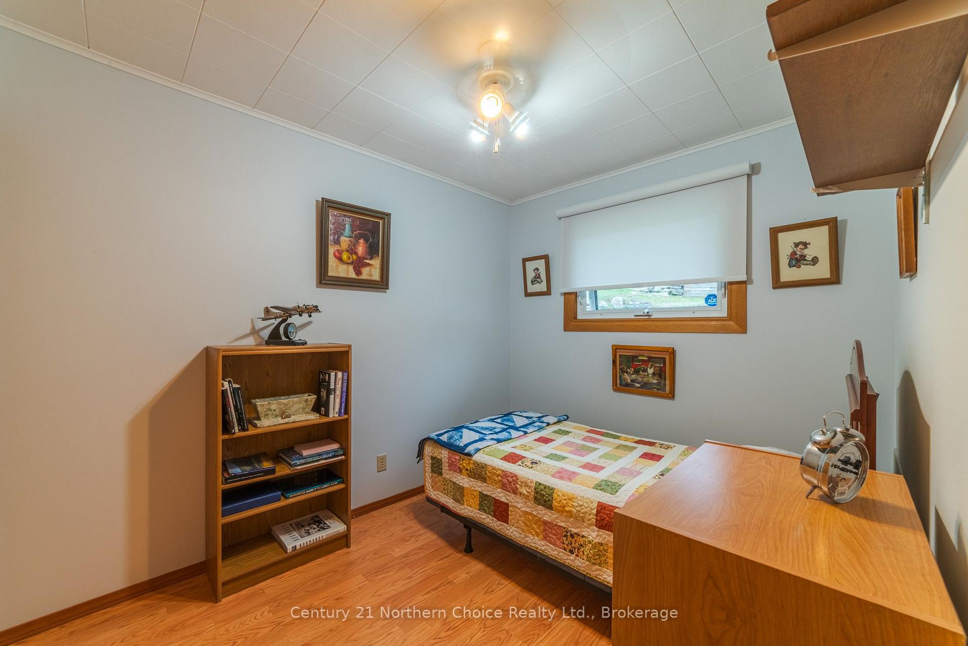 Photo 19 of 811 Fourth Street N, Kenora, North End — HOMEH