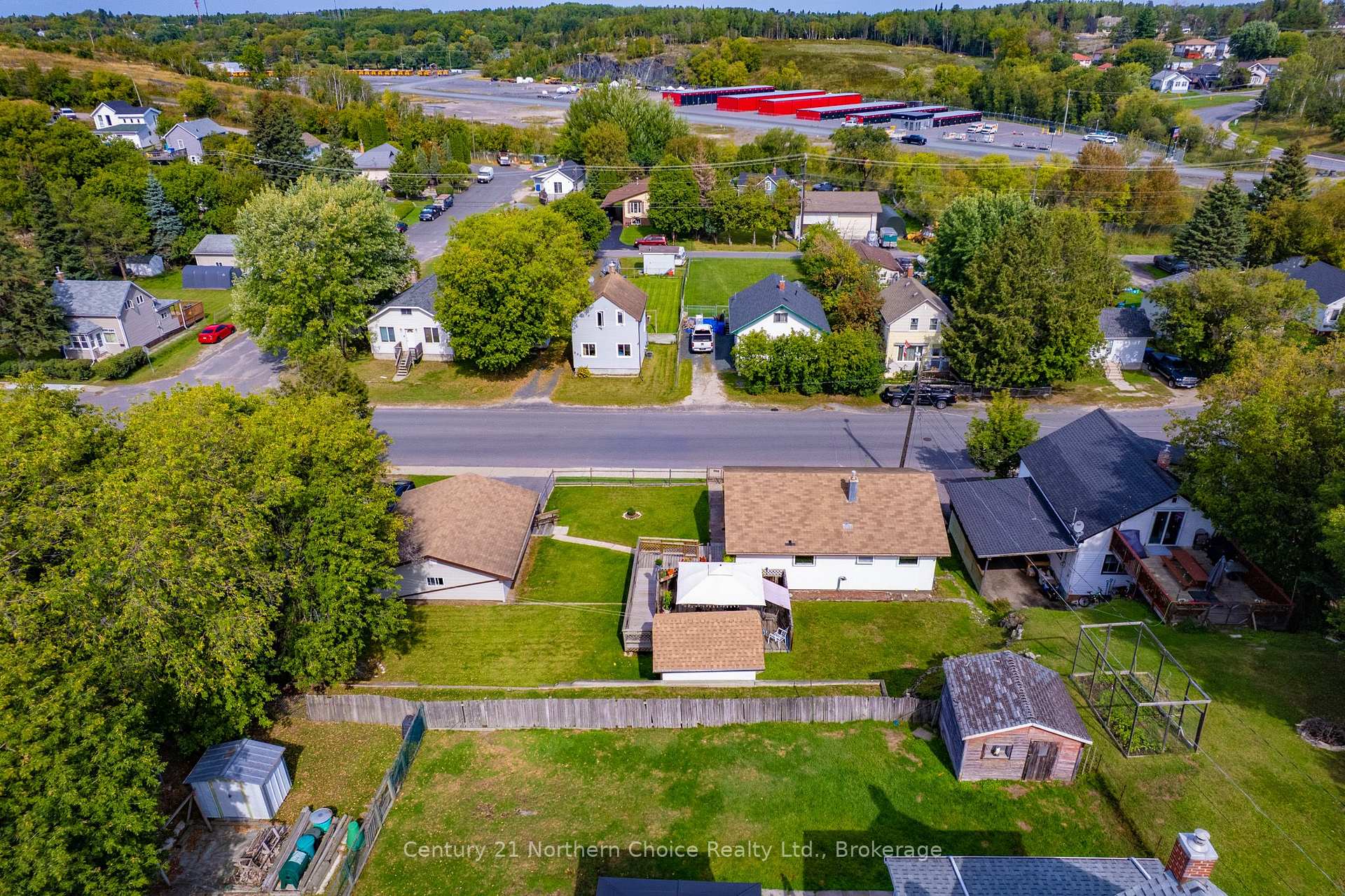 Photo 35 of 811 Fourth Street N, Kenora, North End — HOMEH