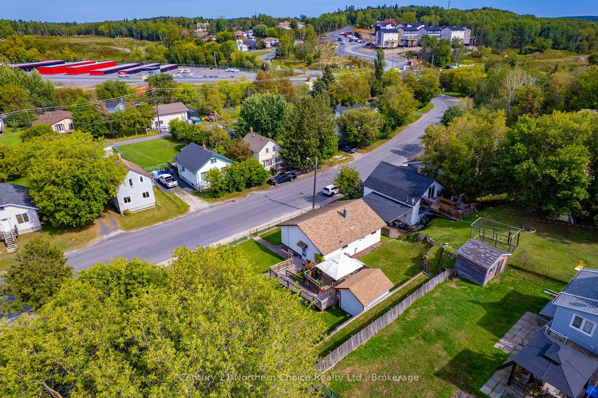 Photo 37 of 811 Fourth Street N, Kenora, North End — HOMEH