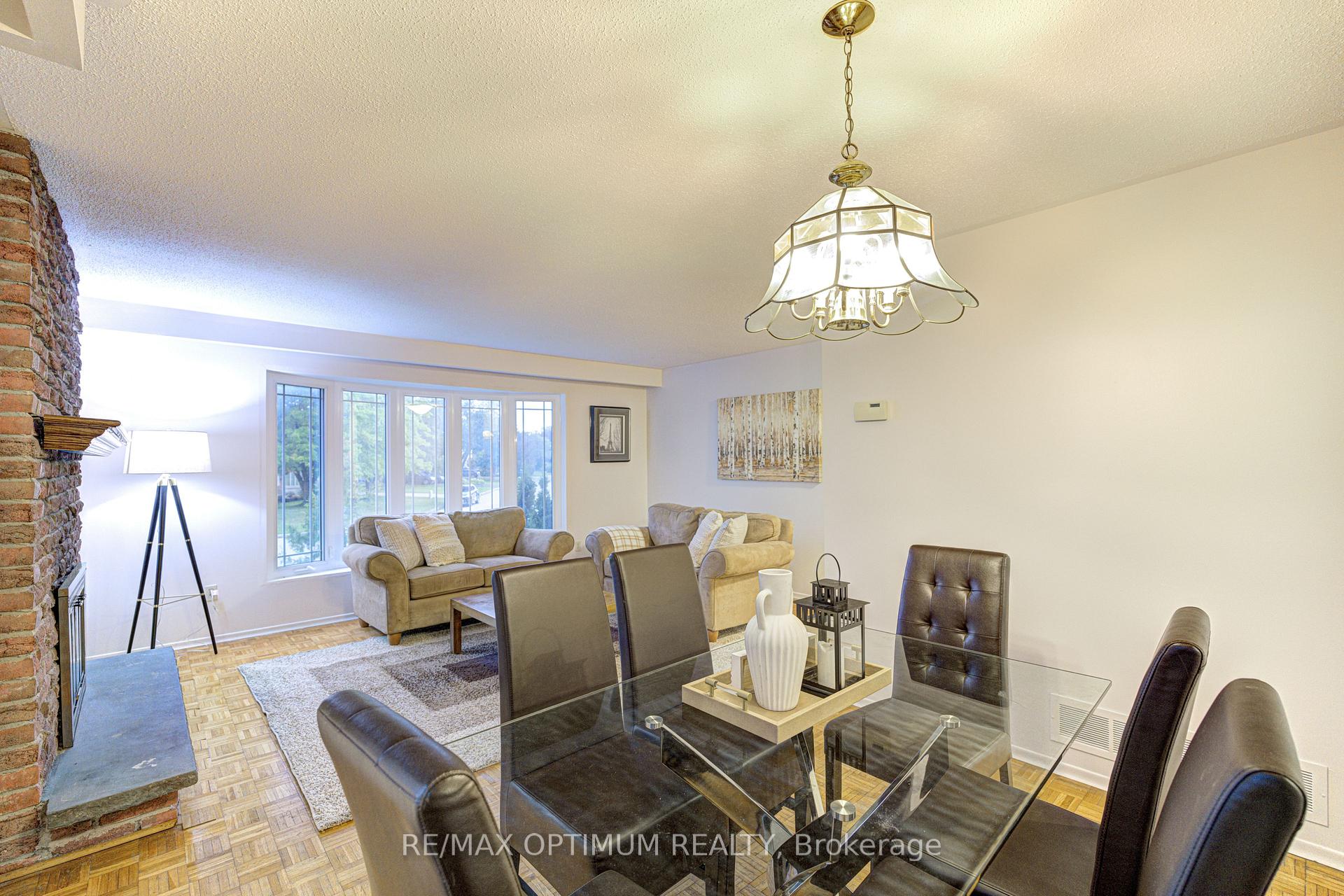 Photo 11 of 50 Gondola Crescent, Brampton, Northgate — HOMEH
