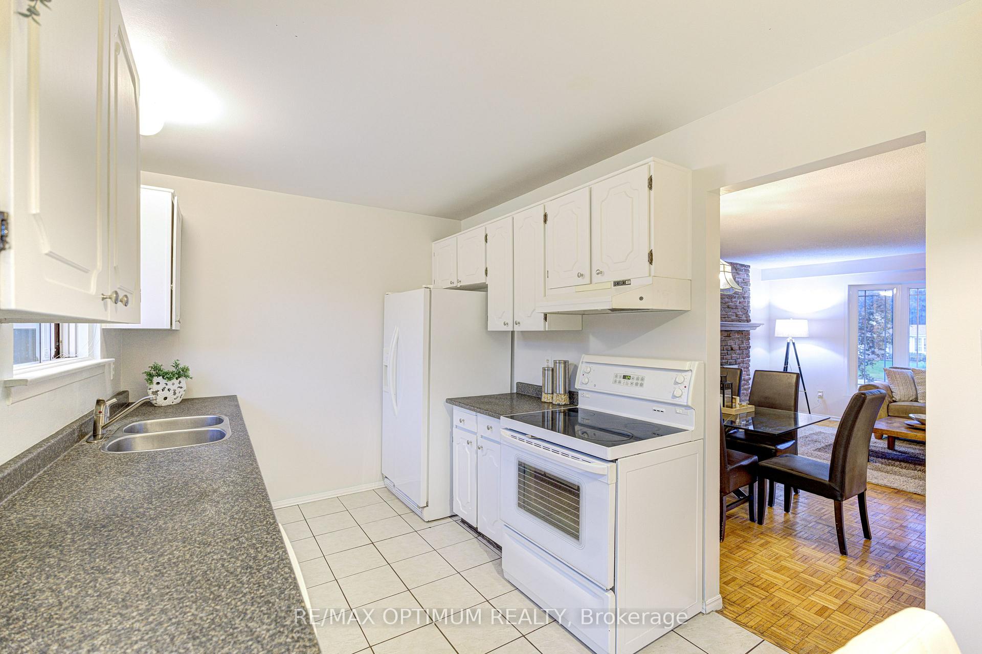 Photo 13 of 50 Gondola Crescent, Brampton, Northgate — HOMEH