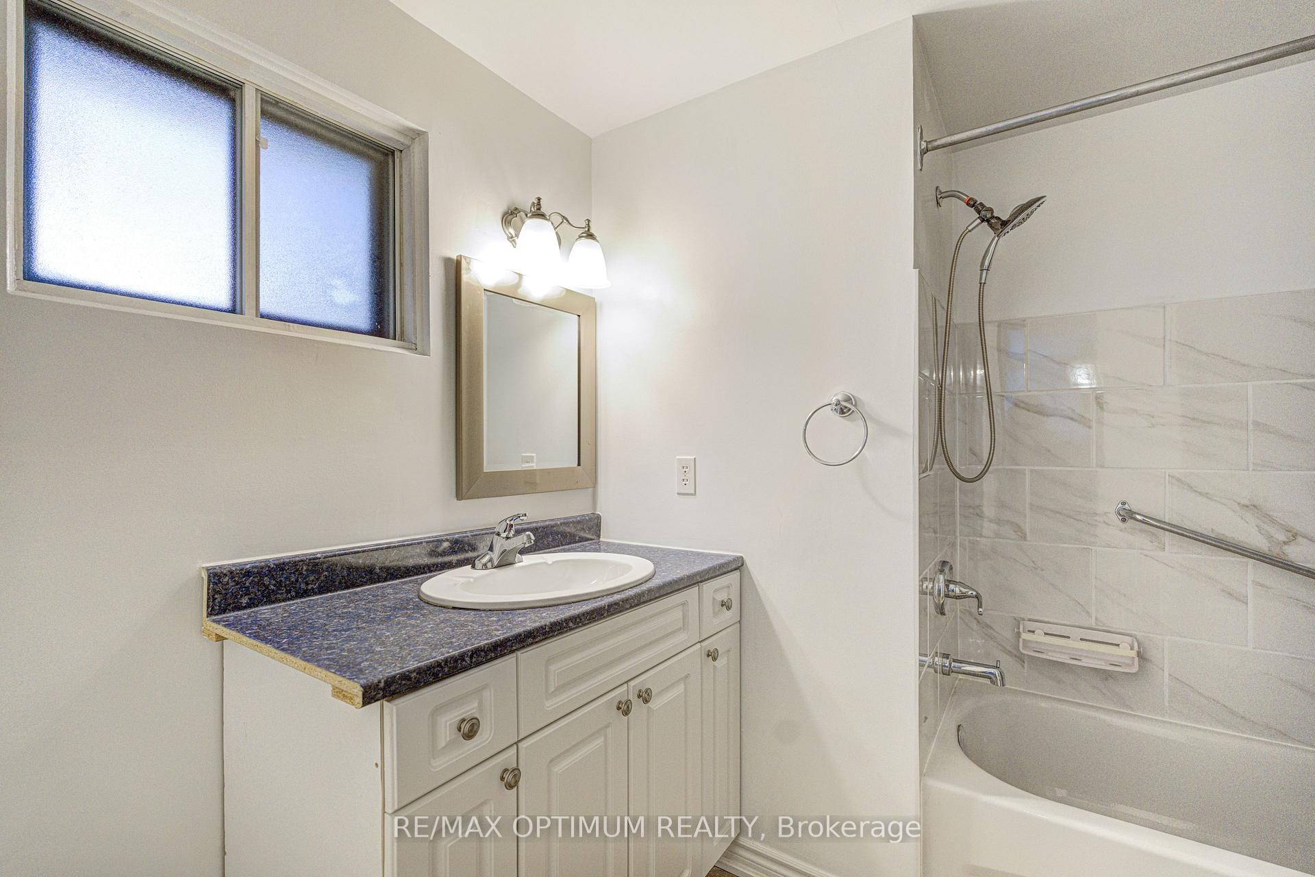 Photo 25 of 50 Gondola Crescent, Brampton, Northgate — HOMEH