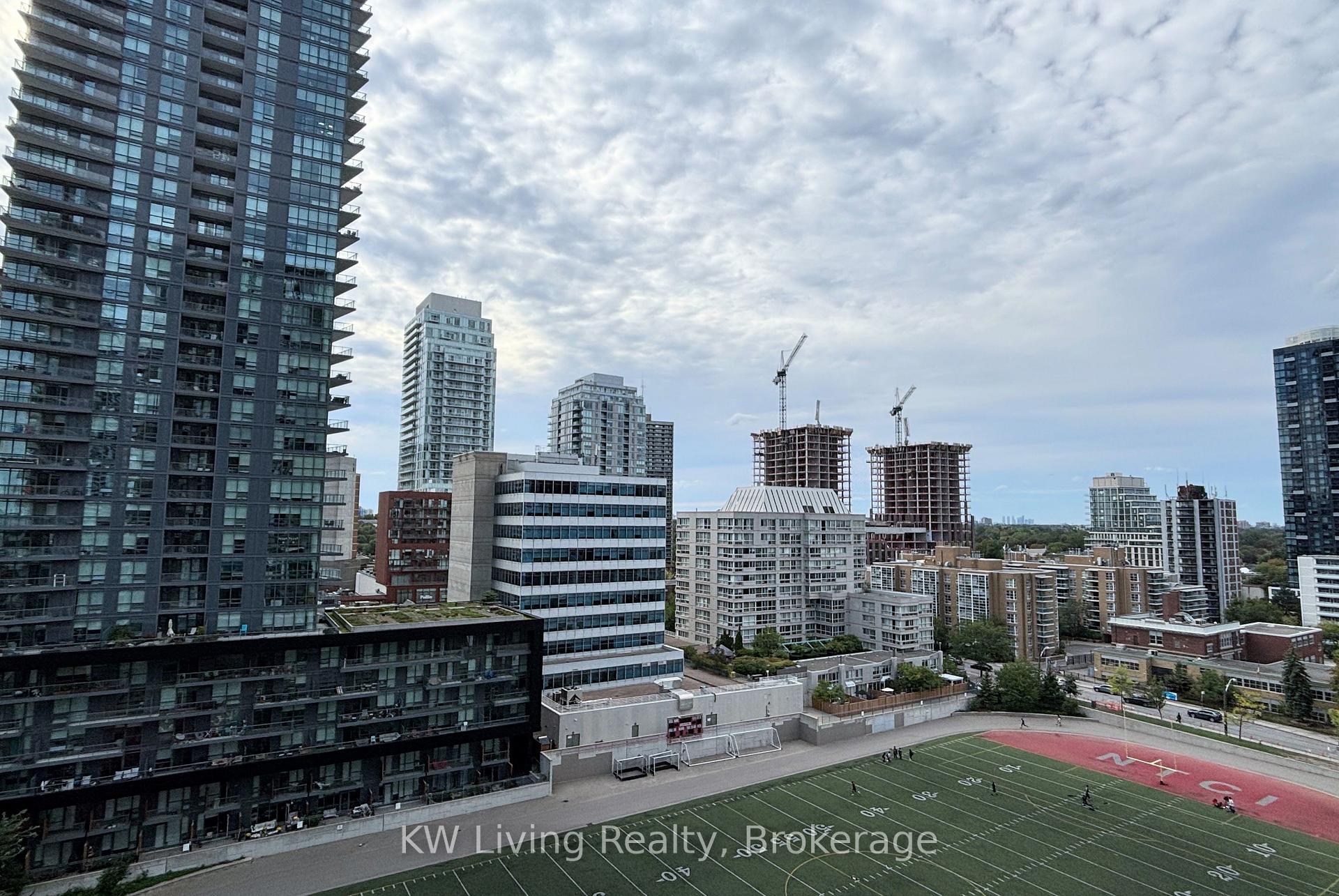 Photo of Unit 1116, 70 Roehampton Avenue