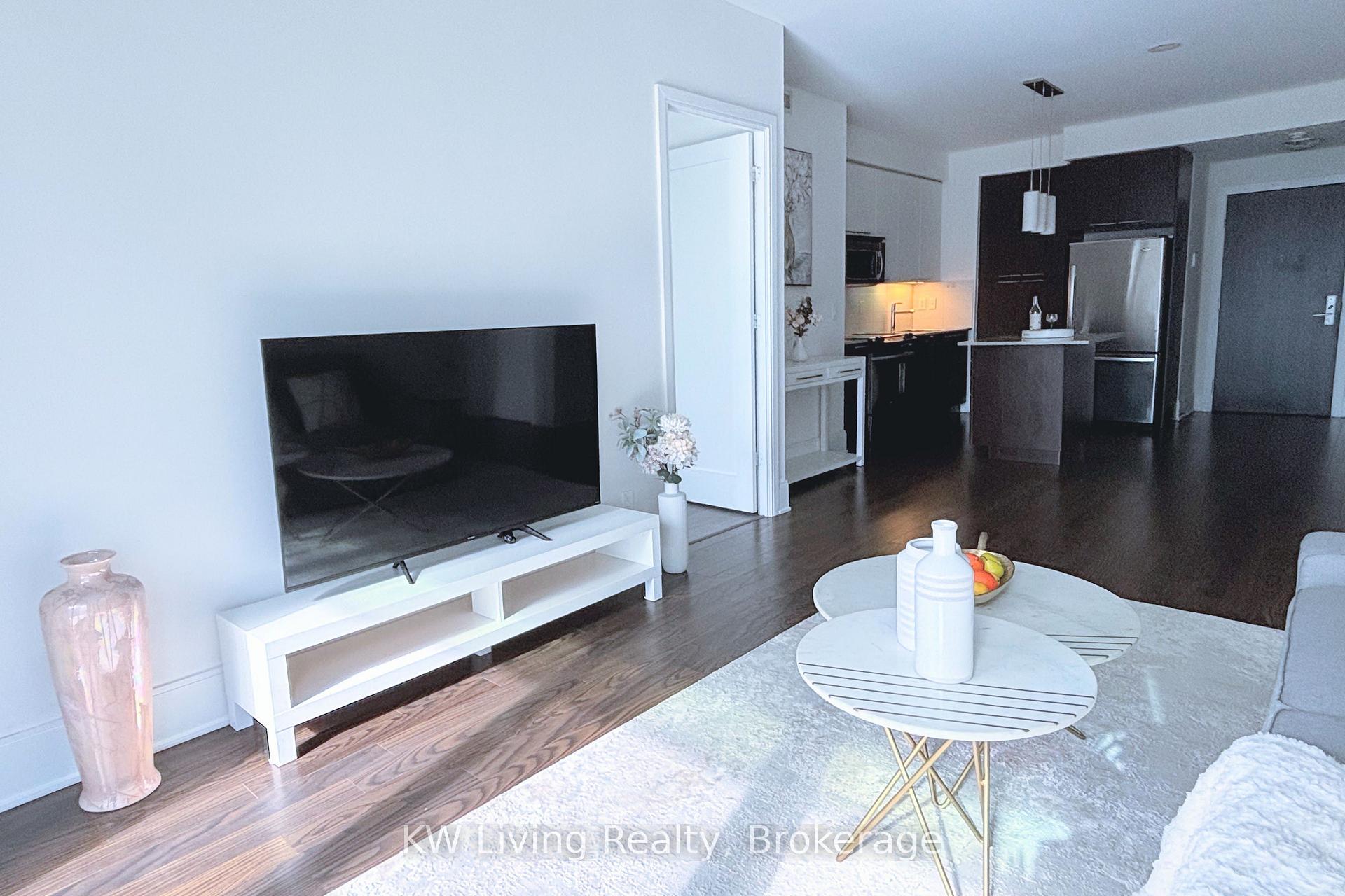Photo 9 of Unit 1116, 70 Roehampton Avenue, Toronto, Mount Pleasant West — HOMEH