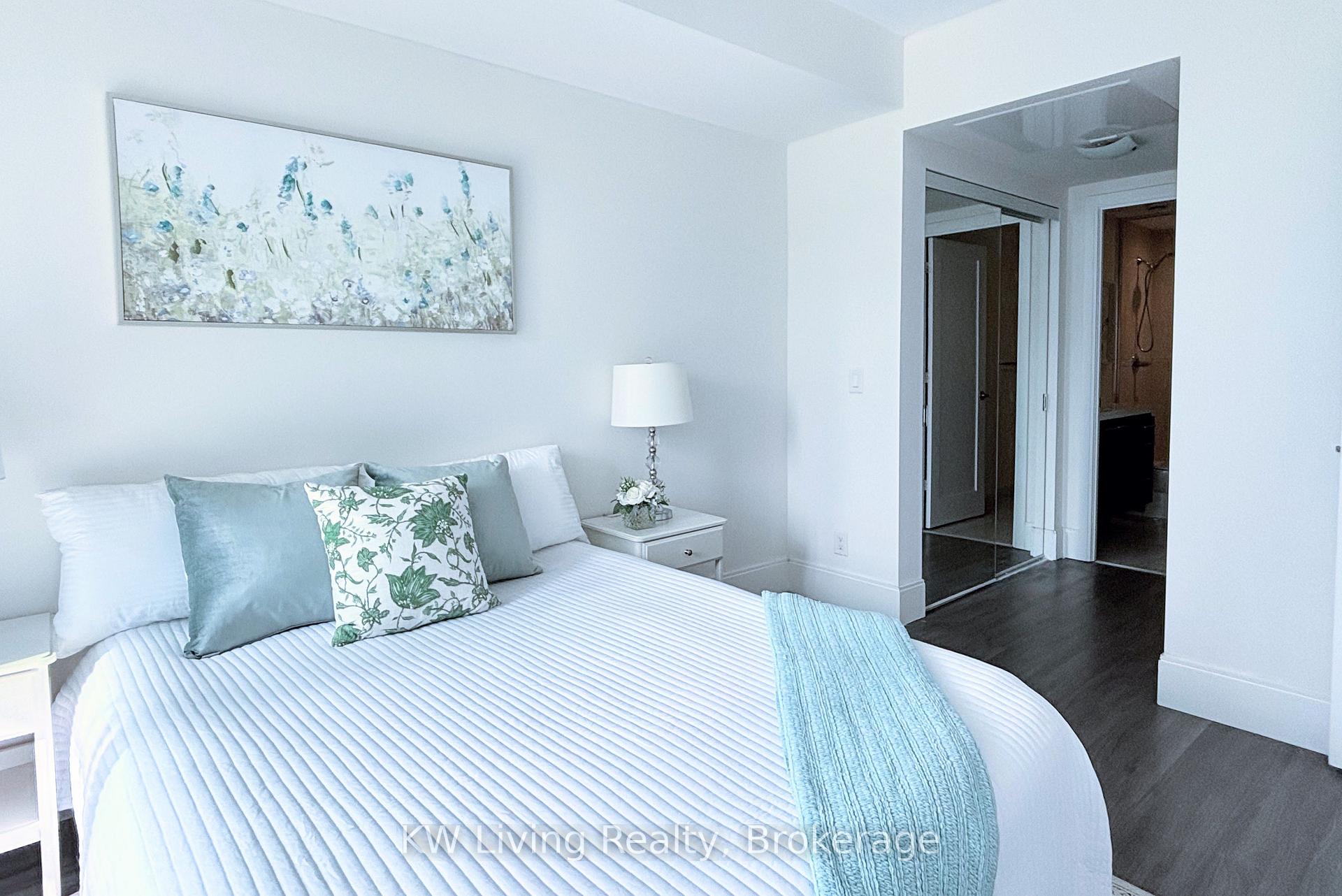 Photo 15 of Unit 1116, 70 Roehampton Avenue, Toronto, Mount Pleasant West — HOMEH
