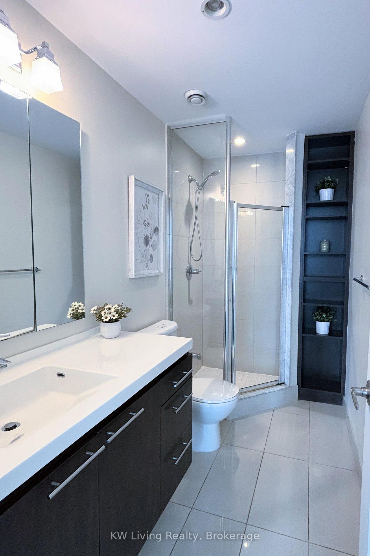 Photo 18 of Unit 1116, 70 Roehampton Avenue, Toronto, Mount Pleasant West — HOMEH