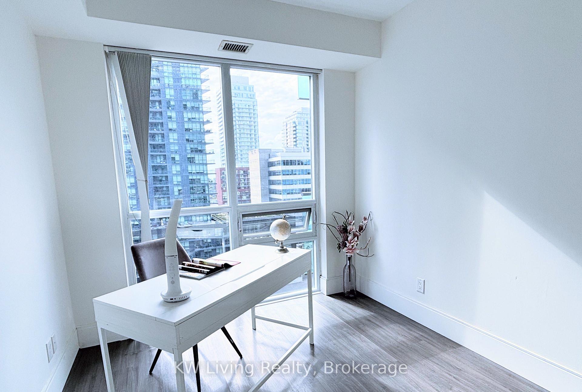 Photo 21 of Unit 1116, 70 Roehampton Avenue, Toronto, Mount Pleasant West — HOMEH