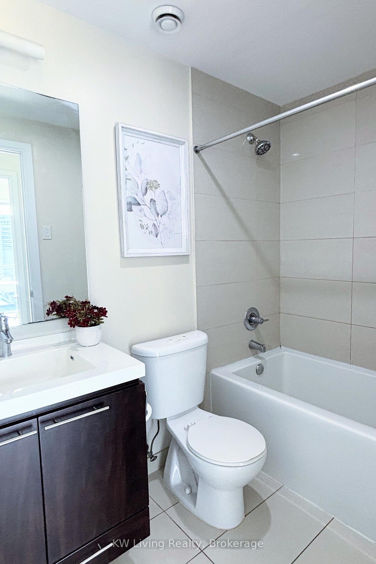 Photo 24 of Unit 1116, 70 Roehampton Avenue, Toronto, Mount Pleasant West — HOMEH