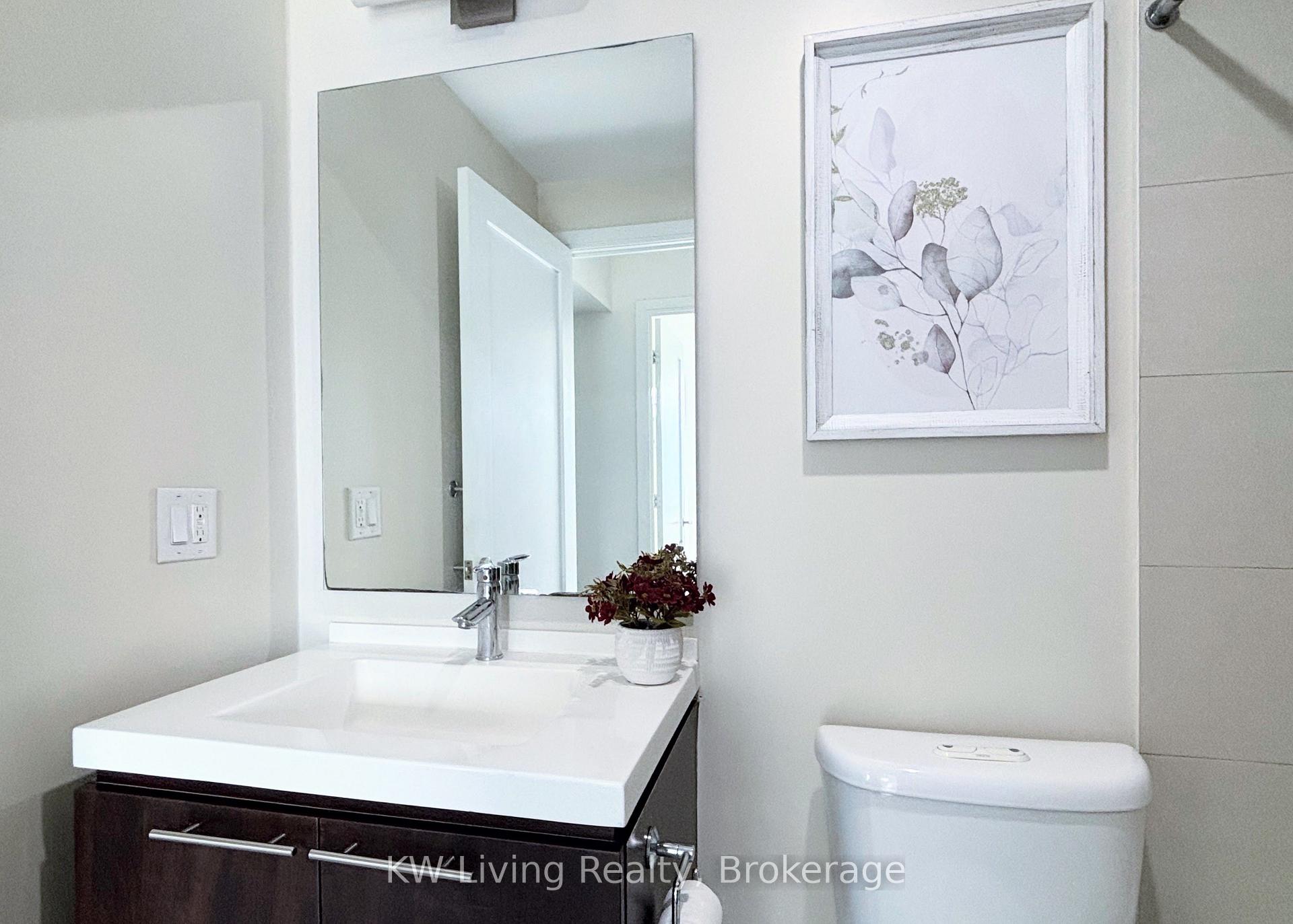 Photo 25 of Unit 1116, 70 Roehampton Avenue, Toronto, Mount Pleasant West — HOMEH