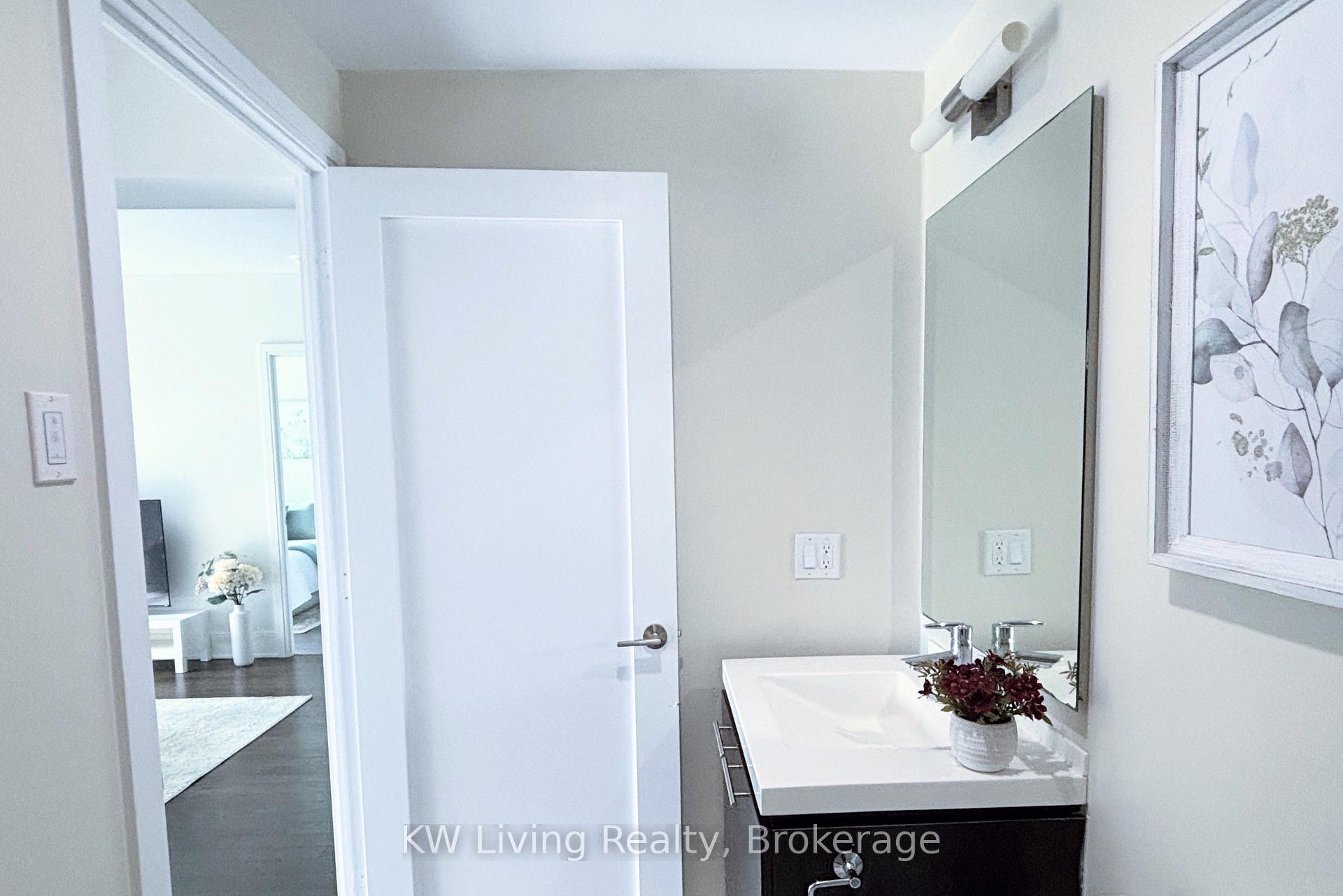Photo 26 of Unit 1116, 70 Roehampton Avenue, Toronto, Mount Pleasant West — HOMEH