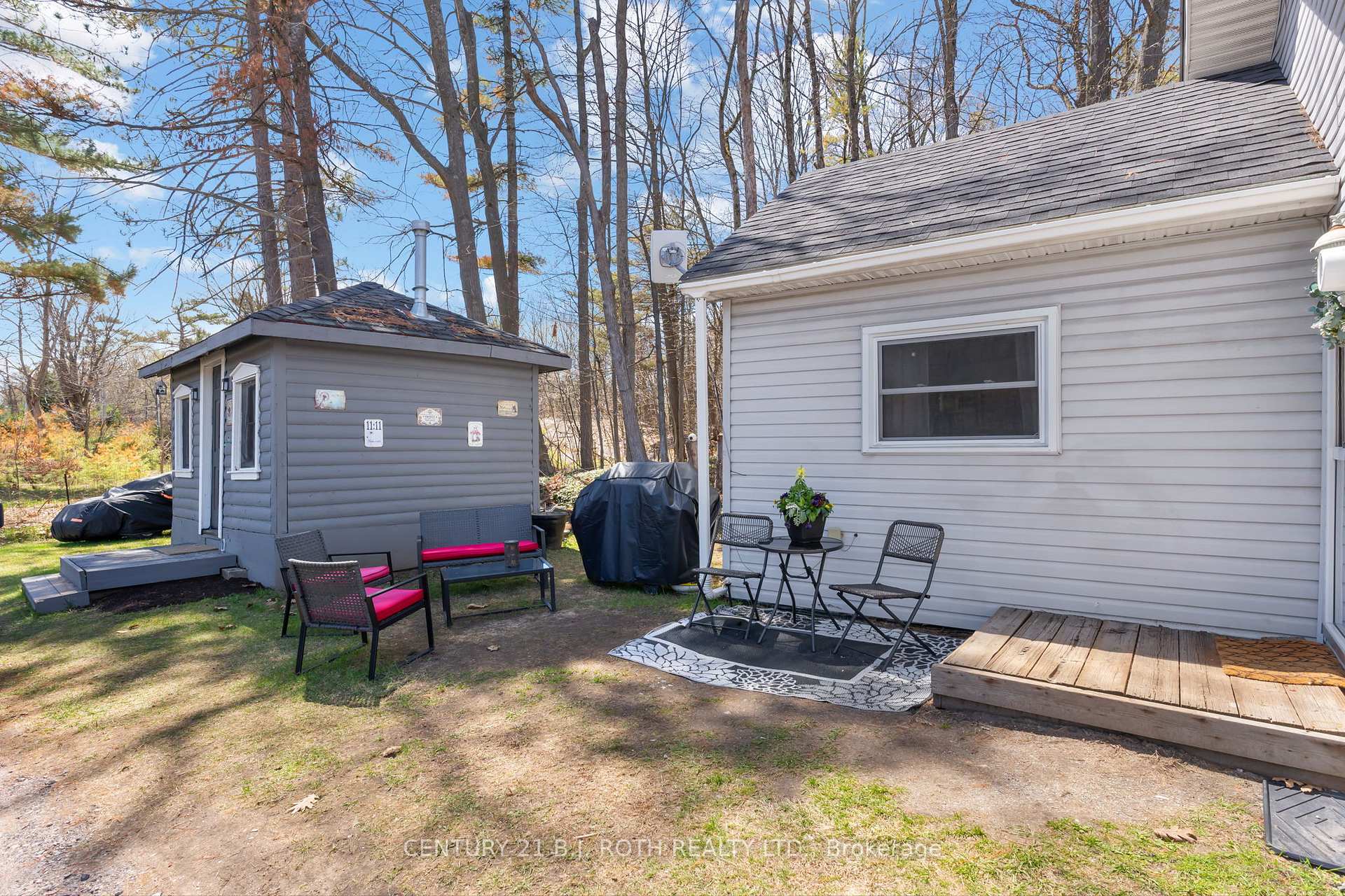 Photo 5 of 1411 11 Highway S, Gravenhurst, Morrison — HOMEH