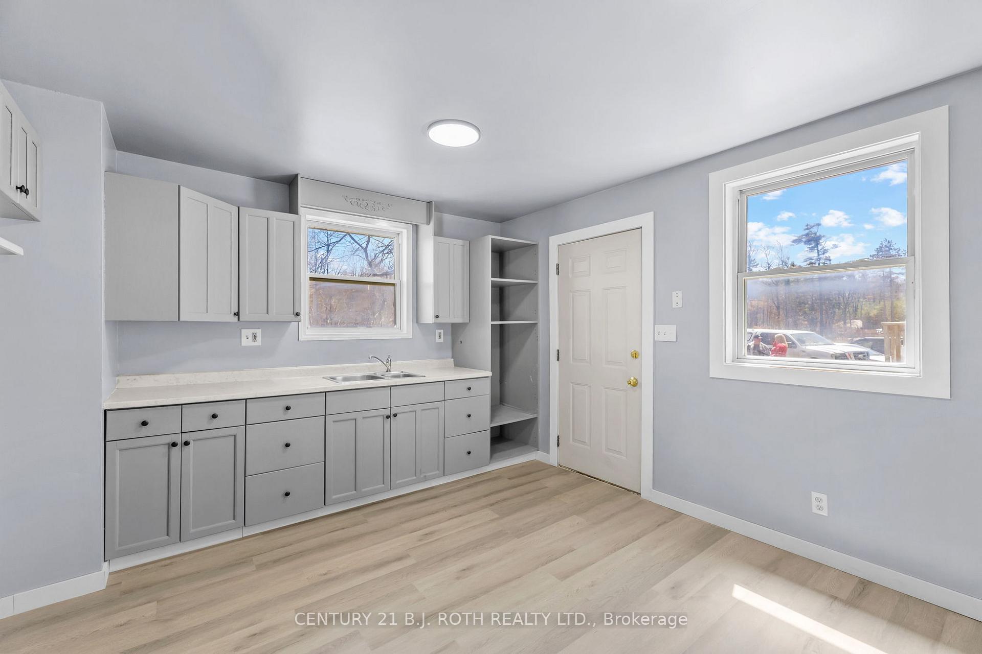 Photo 18 of 1411 11 Highway S, Gravenhurst, Morrison — HOMEH