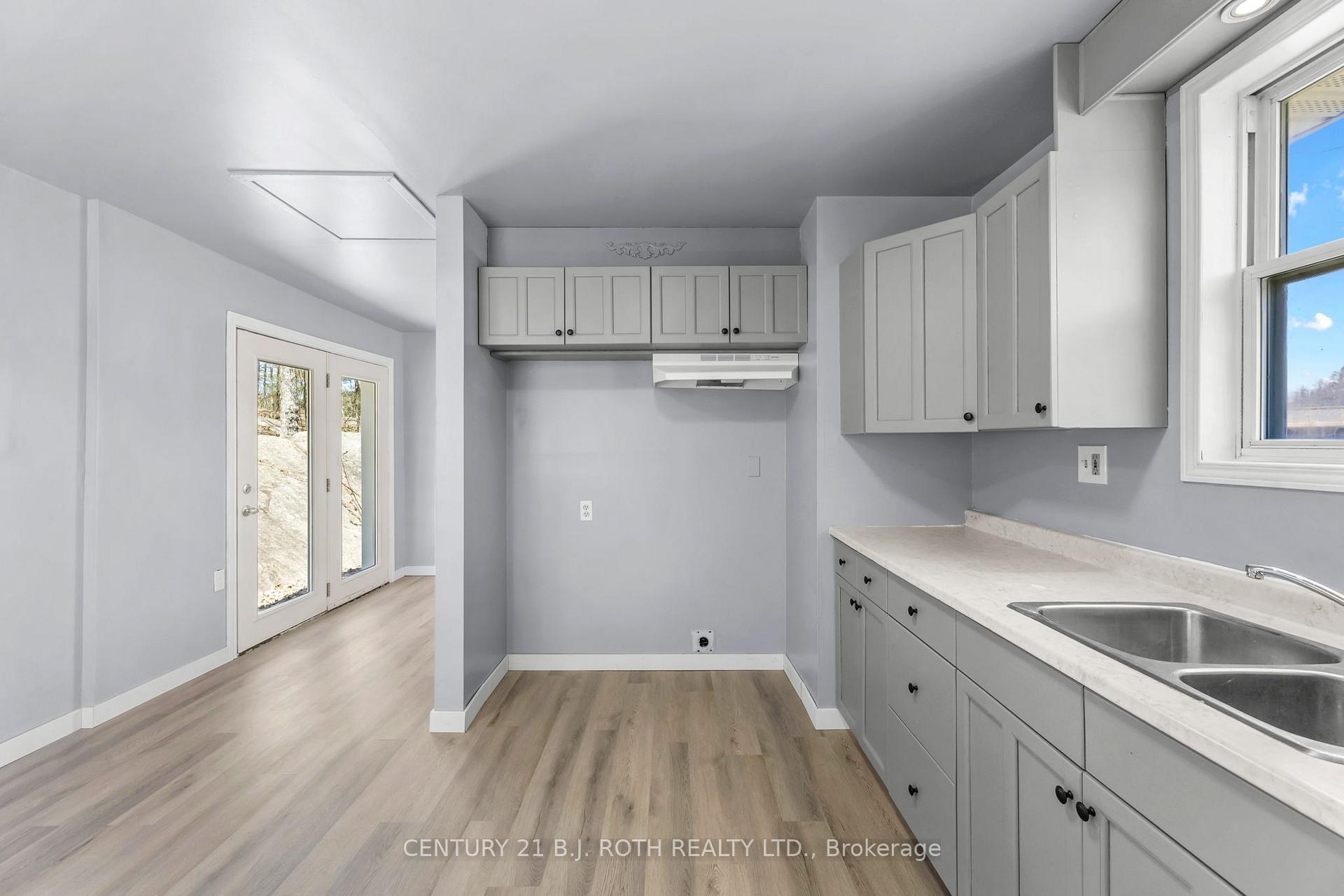 Photo 20 of 1411 11 Highway S, Gravenhurst, Morrison — HOMEH