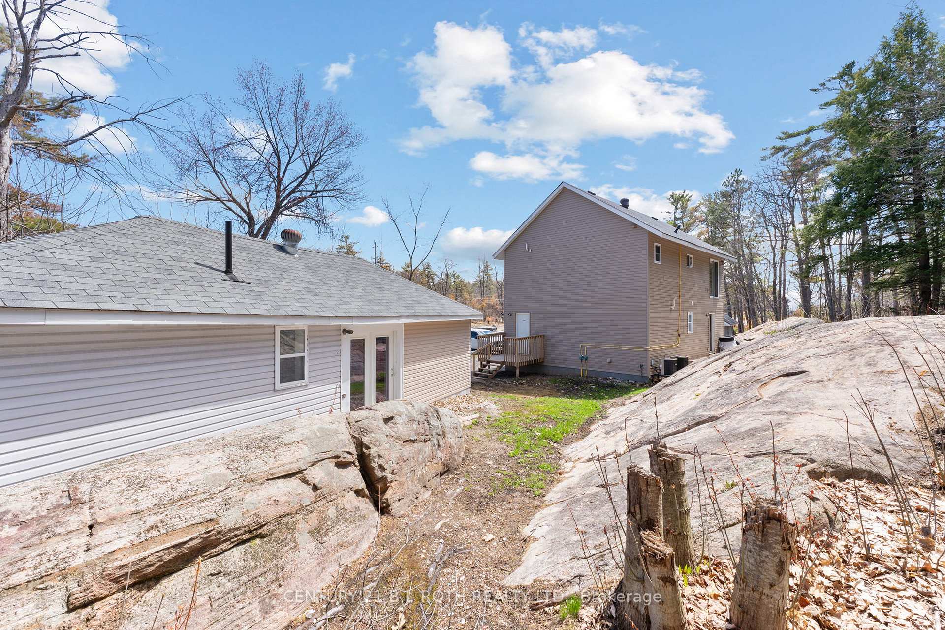 Photo 29 of 1411 11 Highway S, Gravenhurst, Morrison — HOMEH