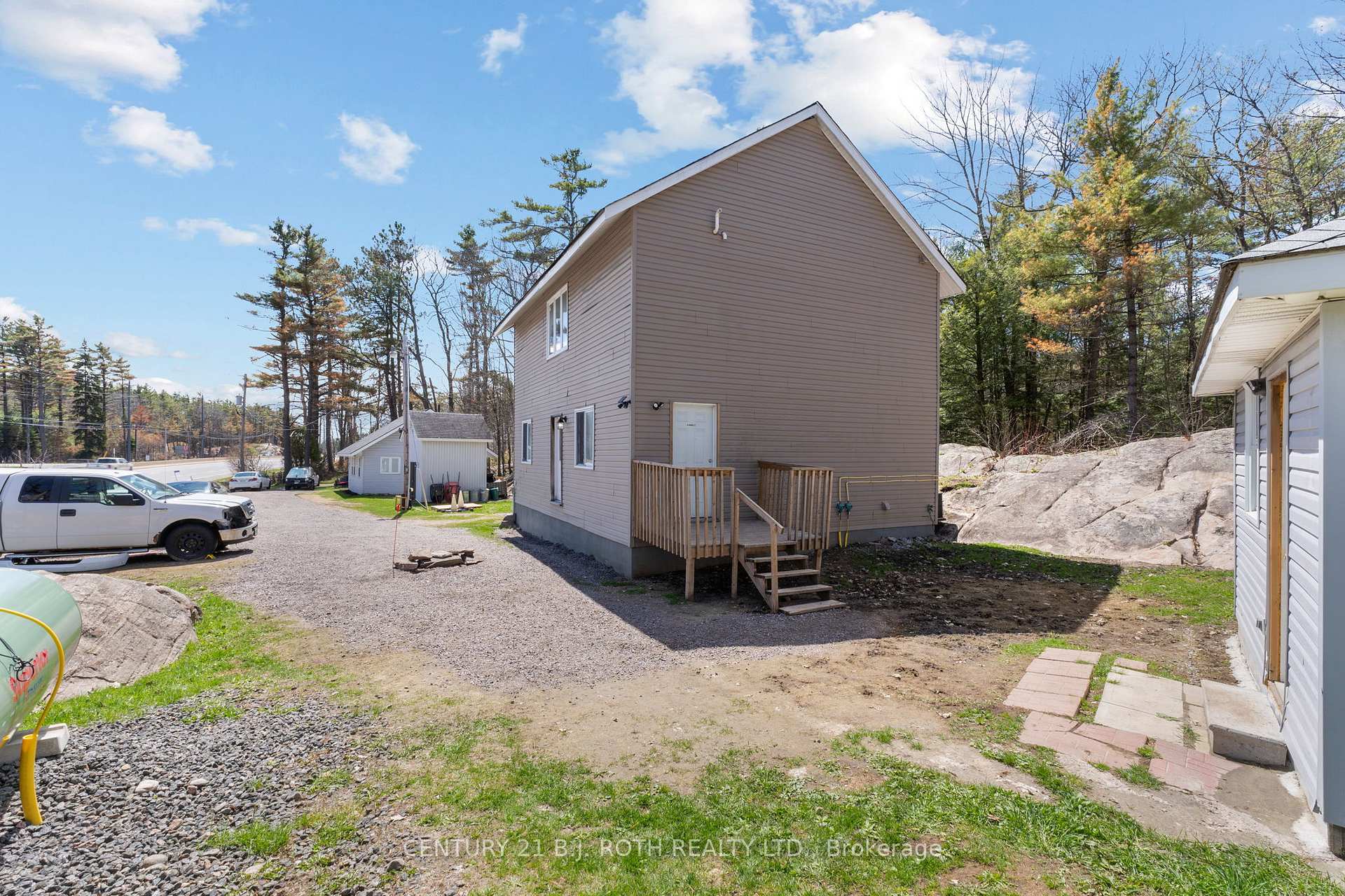 Photo 32 of 1411 11 Highway S, Gravenhurst, Morrison — HOMEH