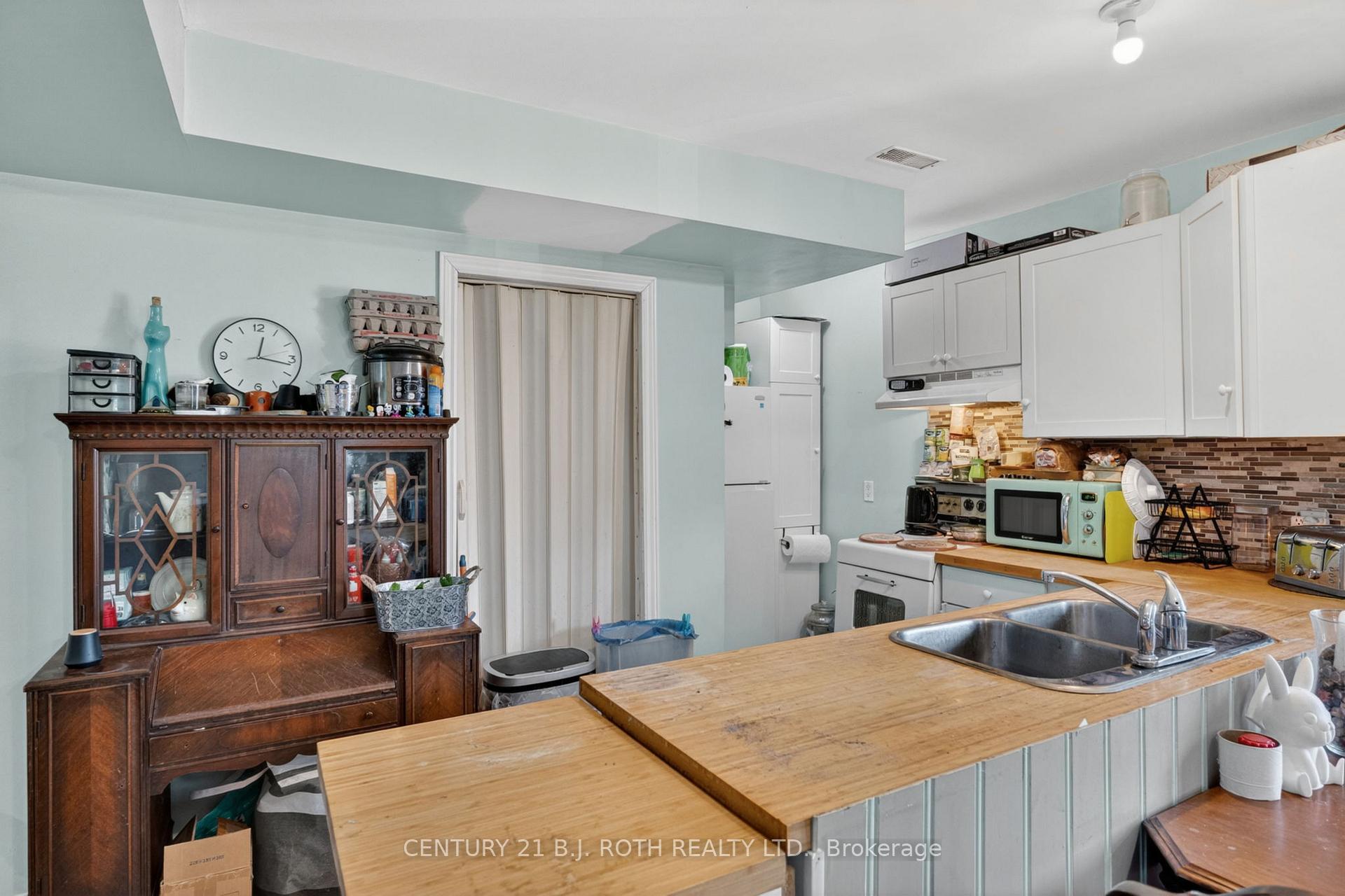 Photo 36 of 1411 11 Highway S, Gravenhurst, Morrison — HOMEH