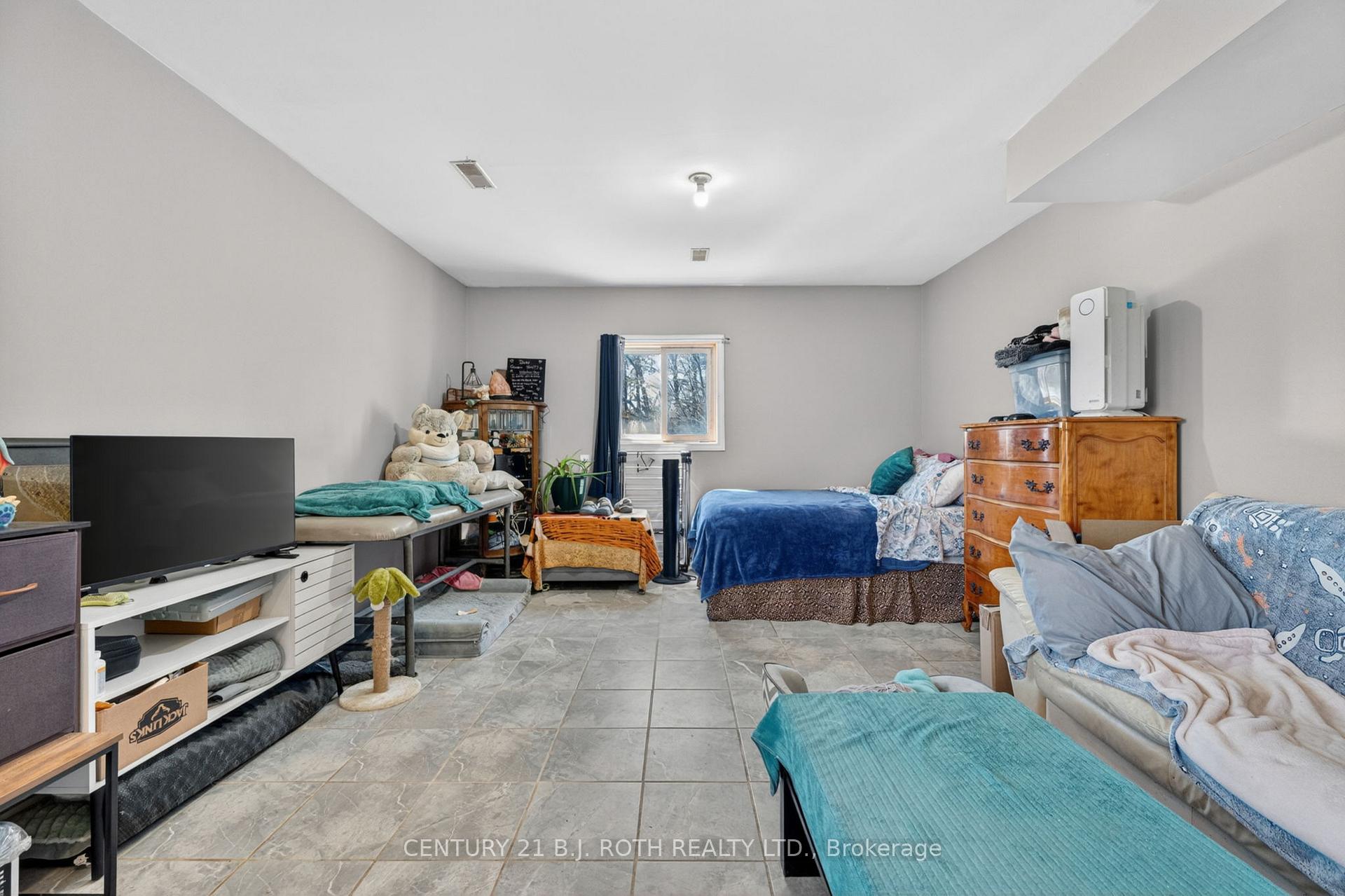 Photo 38 of 1411 11 Highway S, Gravenhurst, Morrison — HOMEH