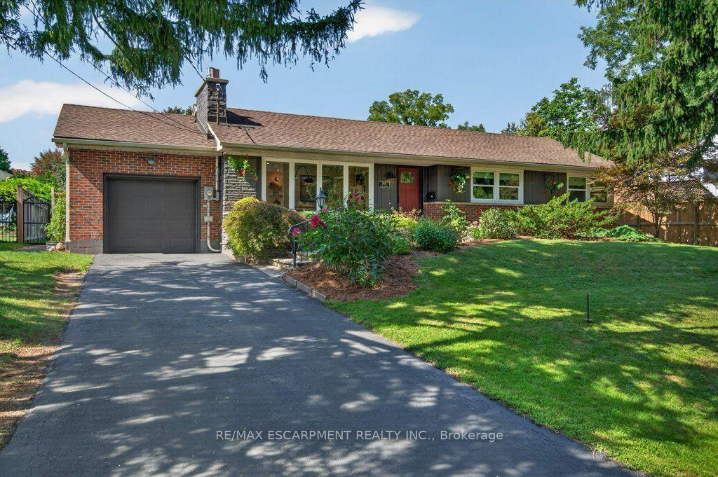 Photo 3 of 395 Lark Avenue, Burlington, LaSalle — HOMEH