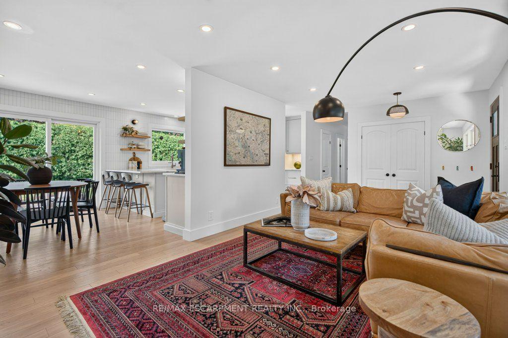 Photo 9 of 395 Lark Avenue, Burlington, LaSalle — HOMEH