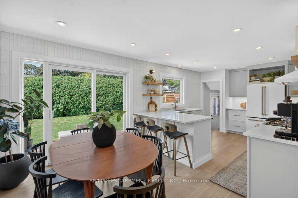 Photo 11 of 395 Lark Avenue, Burlington, LaSalle — HOMEH