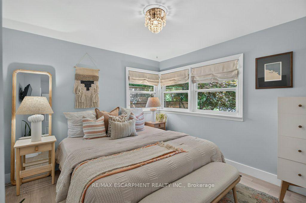 Photo 20 of 395 Lark Avenue, Burlington, LaSalle — HOMEH