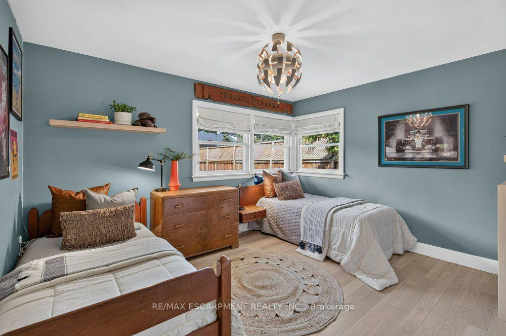 Photo 22 of 395 Lark Avenue, Burlington, LaSalle — HOMEH