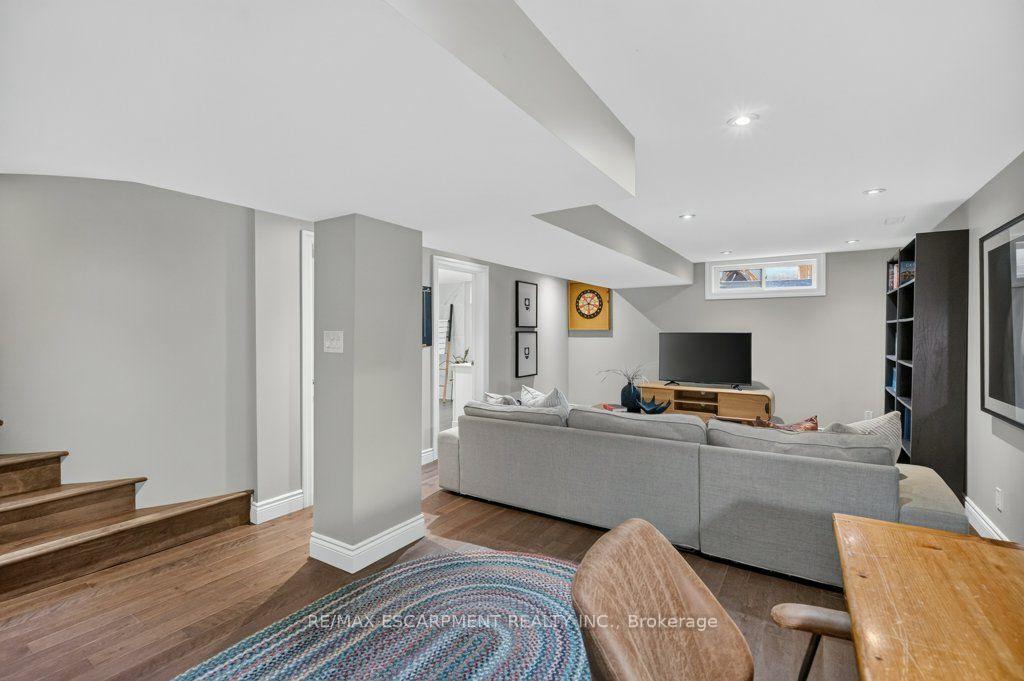 Photo 29 of 395 Lark Avenue, Burlington, LaSalle — HOMEH