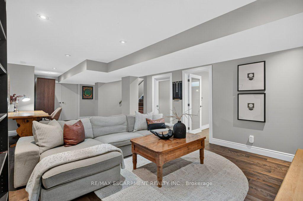Photo 33 of 395 Lark Avenue, Burlington, LaSalle — HOMEH