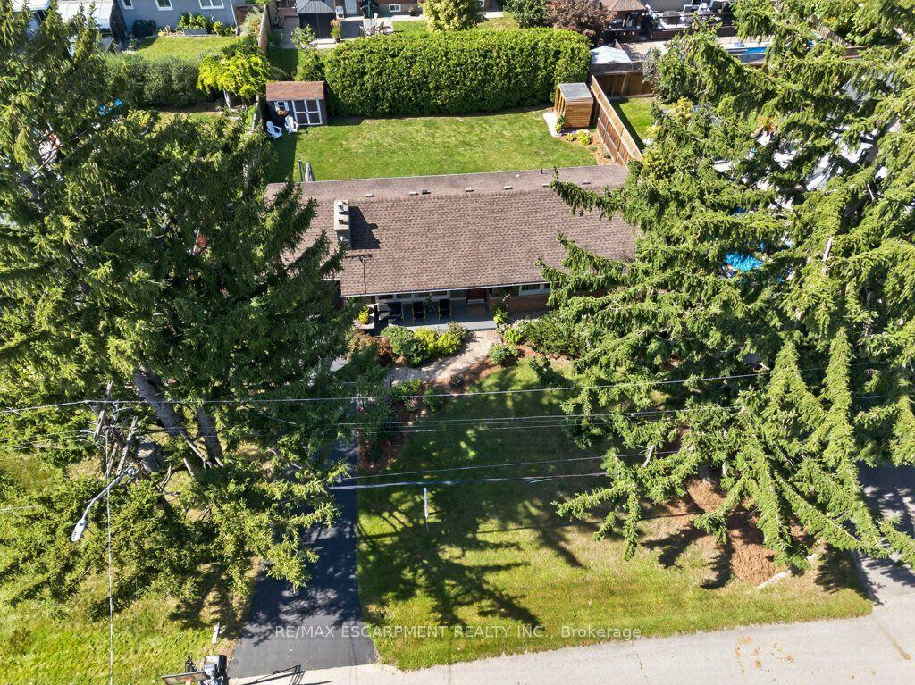 Photo 46 of 395 Lark Avenue, Burlington, LaSalle — HOMEH