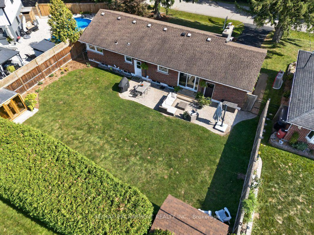 Photo 48 of 395 Lark Avenue, Burlington, LaSalle — HOMEH