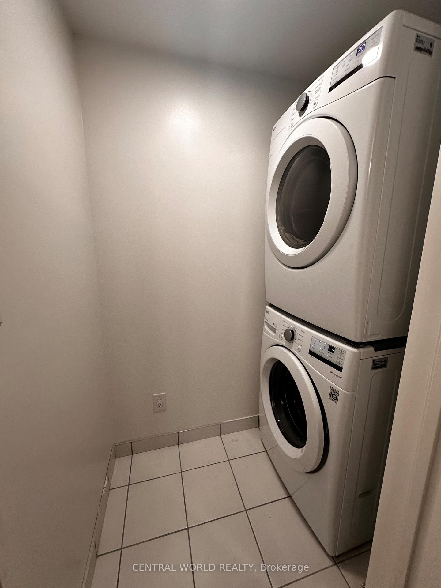 Photo 8 of Unit 1422, 8119 Birchmount Road, Markham, Unionville — HOMEH