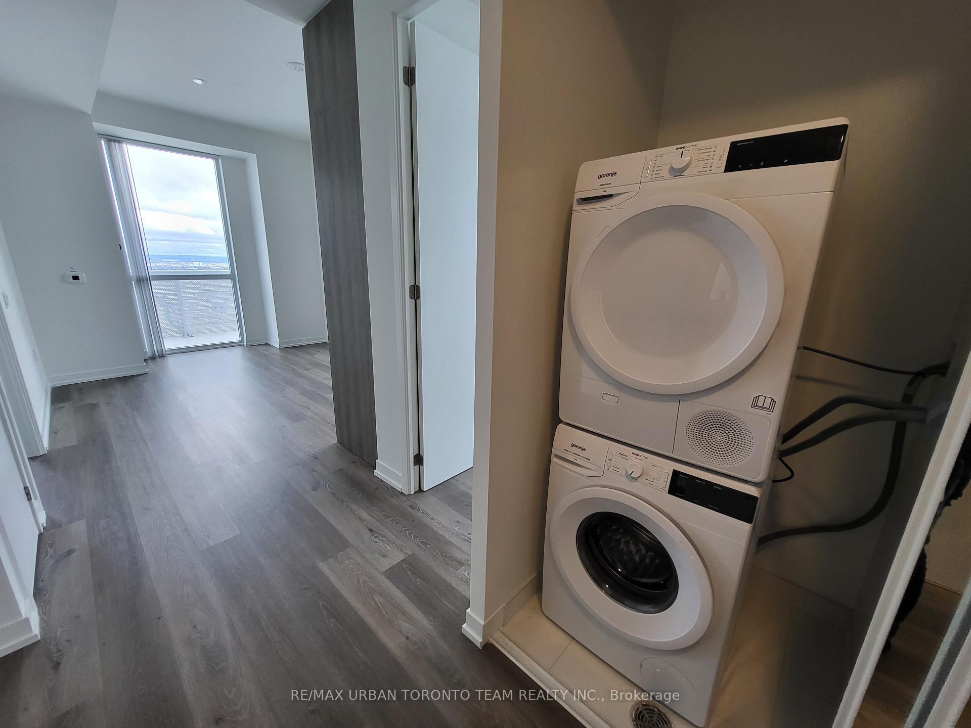 Photo 10 of Unit 6512, 225 Commerce Street, Vaughan, Vaughan Corporate Centre — HOMEH