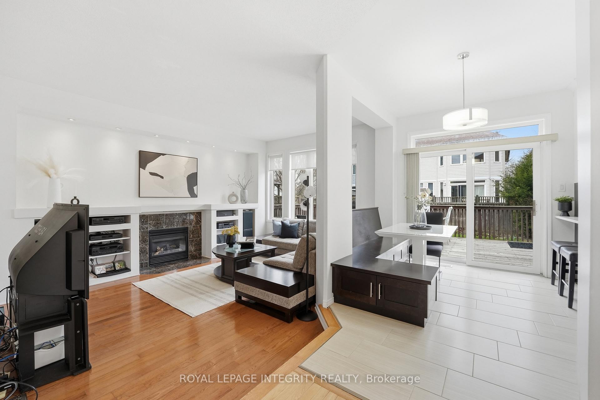 Photo 13 of 46 Catterick Crescent, Ottawa, Kanata - Morgan's Grant/South March — HOMEH
