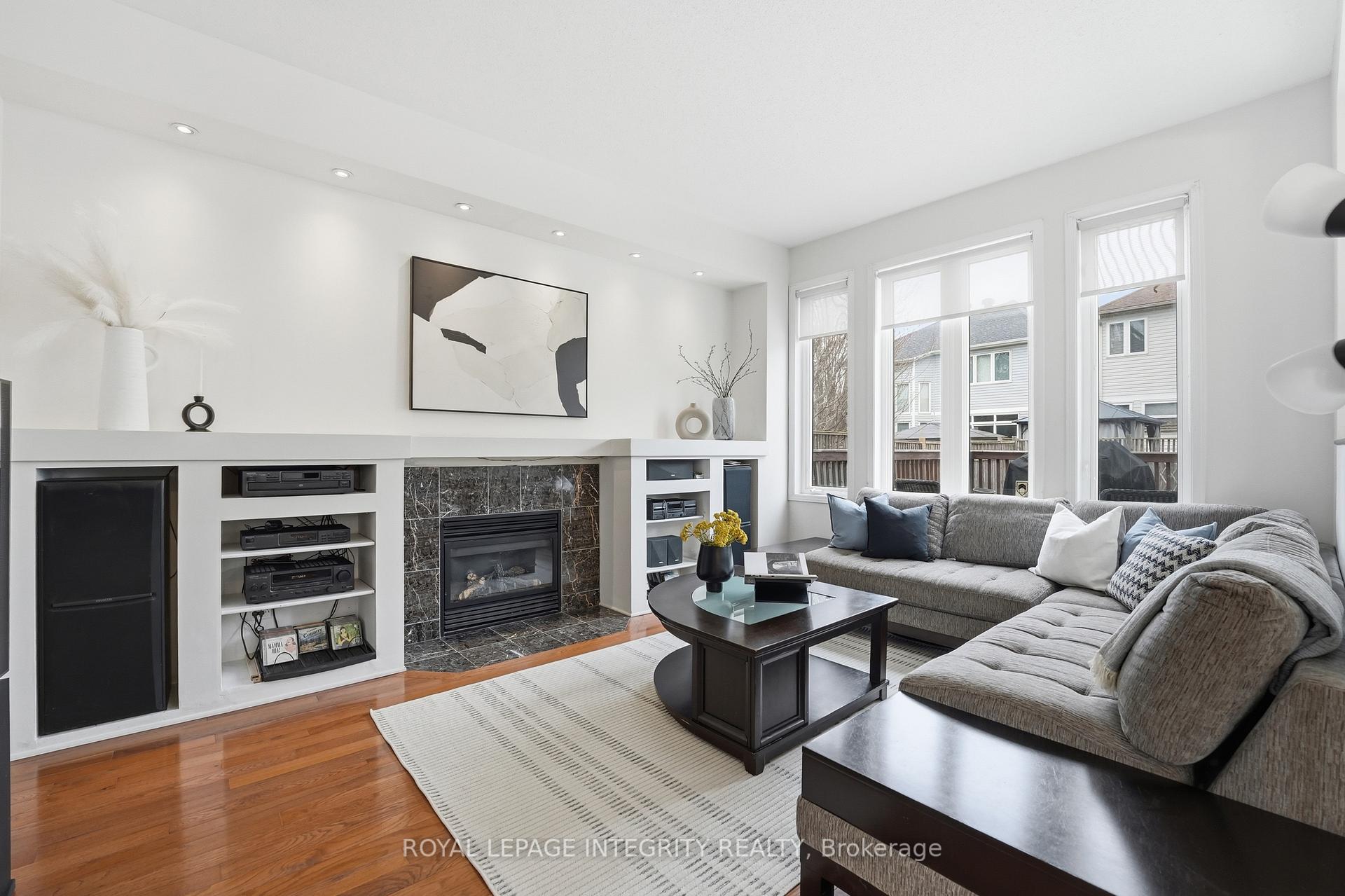 Photo 14 of 46 Catterick Crescent, Ottawa, Kanata - Morgan's Grant/South March — HOMEH