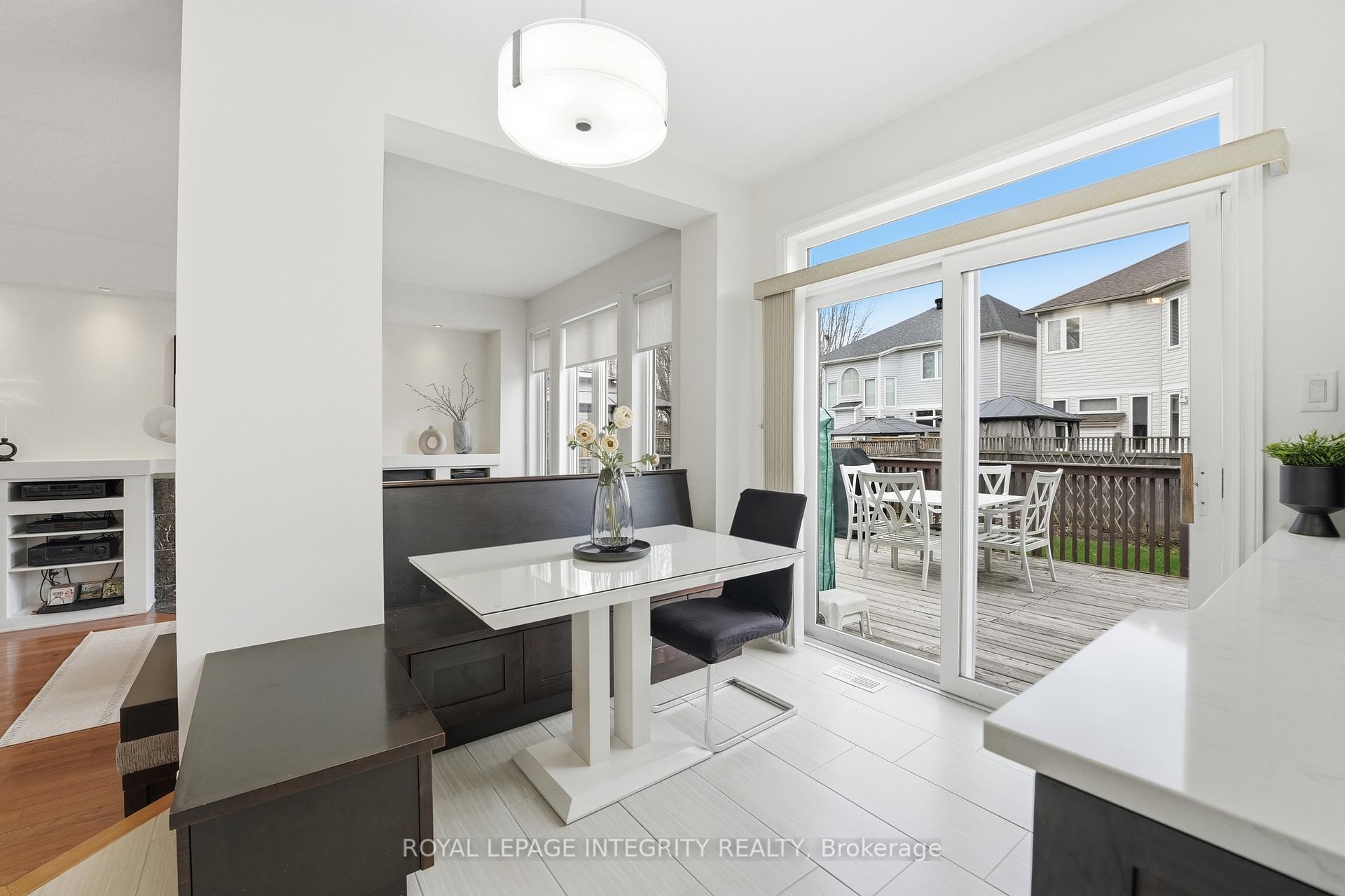 Photo 19 of 46 Catterick Crescent, Ottawa, Kanata - Morgan's Grant/South March — HOMEH