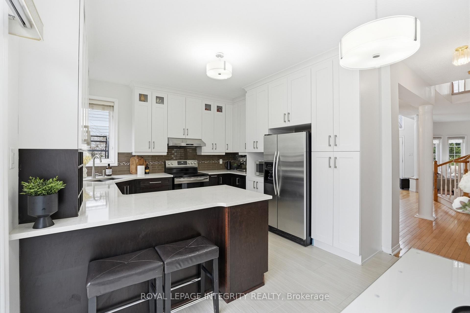 Photo 20 of 46 Catterick Crescent, Ottawa, Kanata - Morgan's Grant/South March — HOMEH