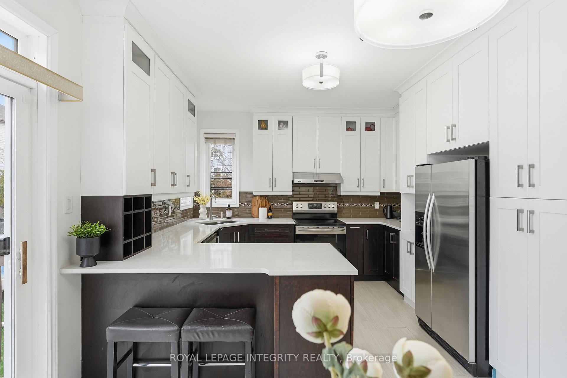 Photo 21 of 46 Catterick Crescent, Ottawa, Kanata - Morgan's Grant/South March — HOMEH