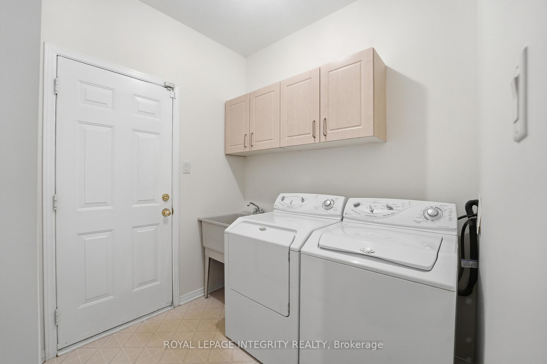 Photo 25 of 46 Catterick Crescent, Ottawa, Kanata - Morgan's Grant/South March — HOMEH