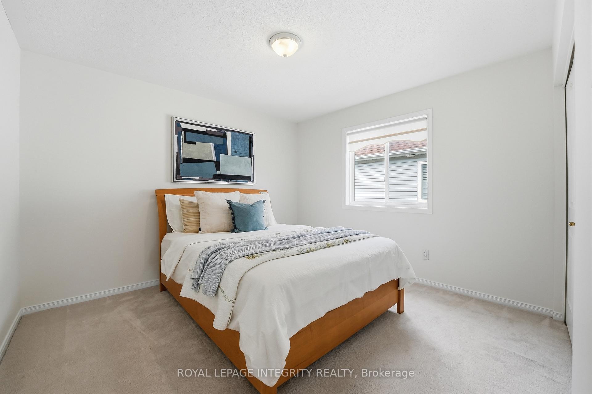 Photo 36 of 46 Catterick Crescent, Ottawa, Kanata - Morgan's Grant/South March — HOMEH
