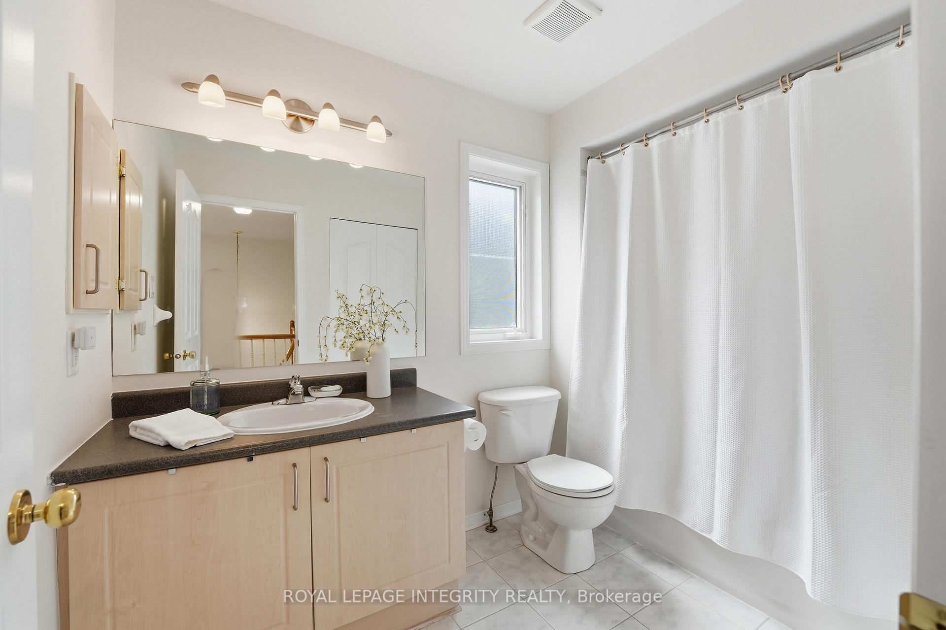 Photo 40 of 46 Catterick Crescent, Ottawa, Kanata - Morgan's Grant/South March — HOMEH