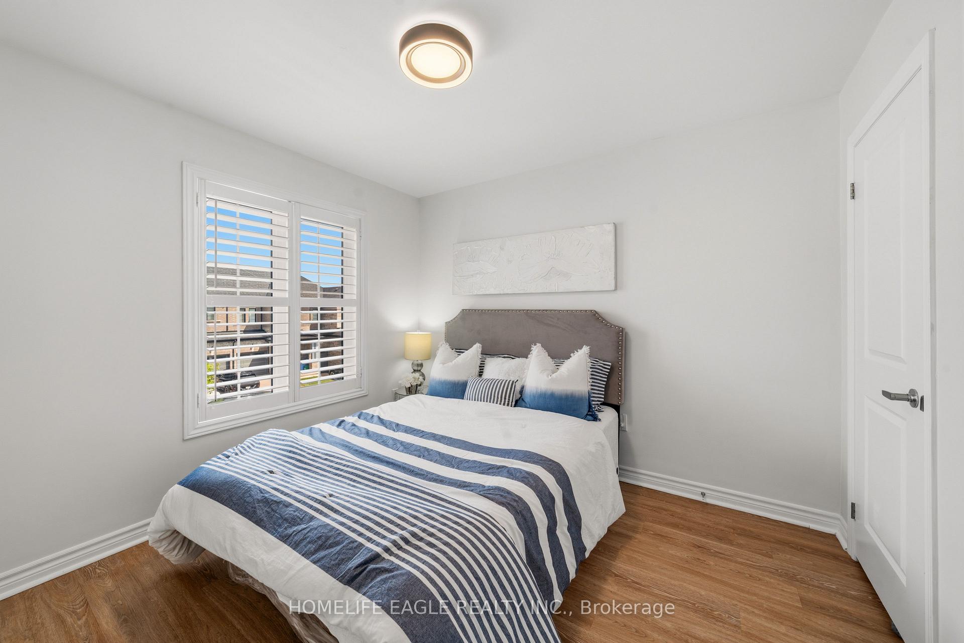 Photo 20 of 20 Viola Street, East Gwillimbury, Sharon — HOMEH