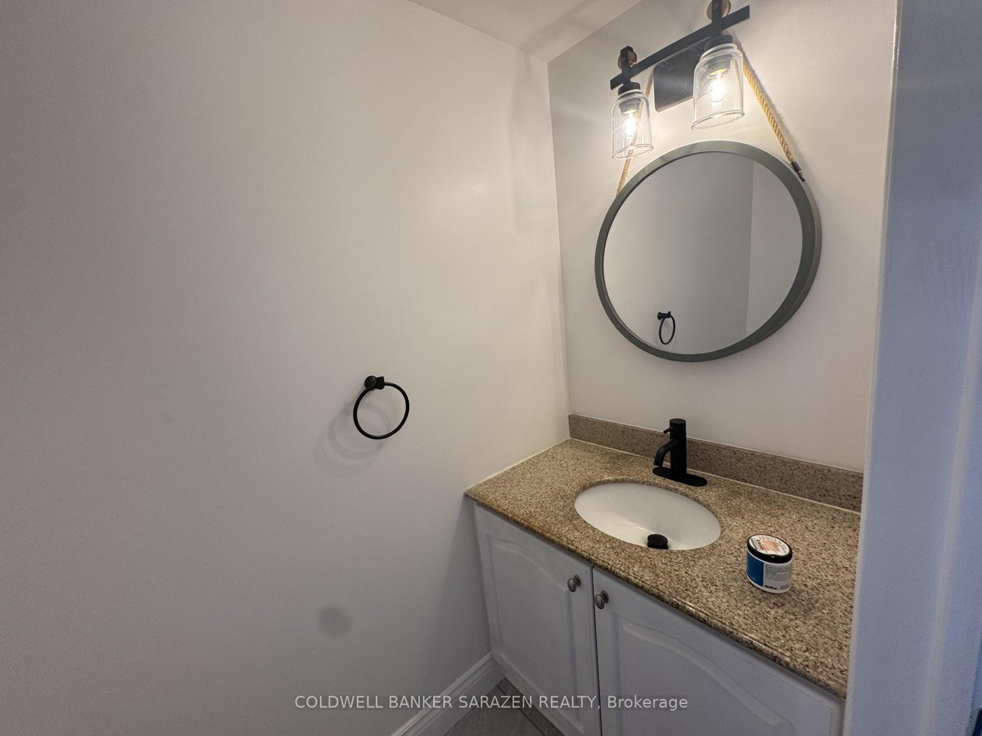 Photo 17 of 38 Paddington Private, Ottawa, Heron Gate/Industrial Park — HOMEH