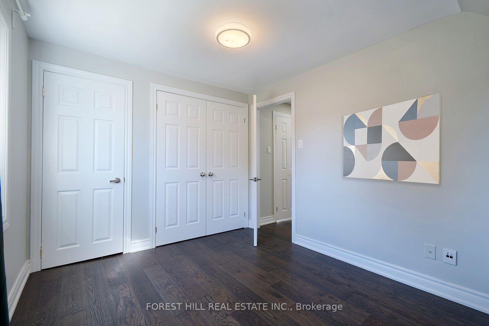 Photo 15 of 32 Stamford Square N, Scarborough, Clairlea-Birchmount — HOMEH