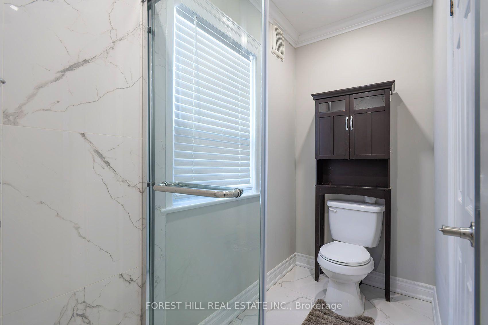 Photo 21 of 32 Stamford Square N, Scarborough, Clairlea-Birchmount — HOMEH