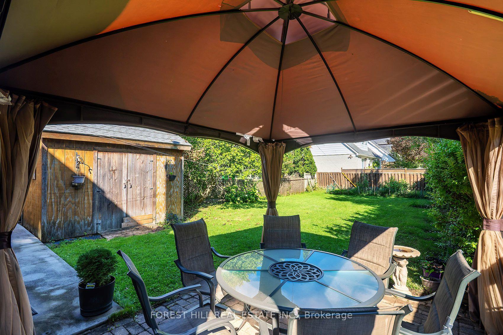 Photo 37 of 32 Stamford Square N, Scarborough, Clairlea-Birchmount — HOMEH