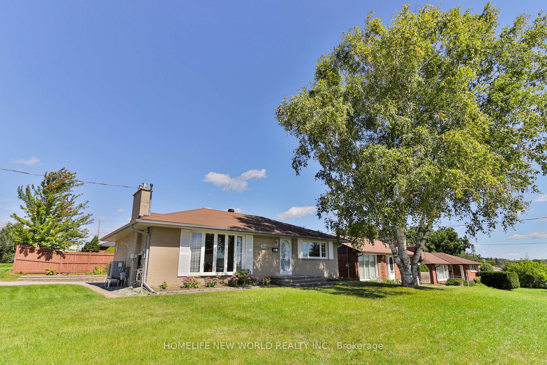 Photo 1 of 744 Tennyson Avenue, Oshawa, Donevan — HOMEH