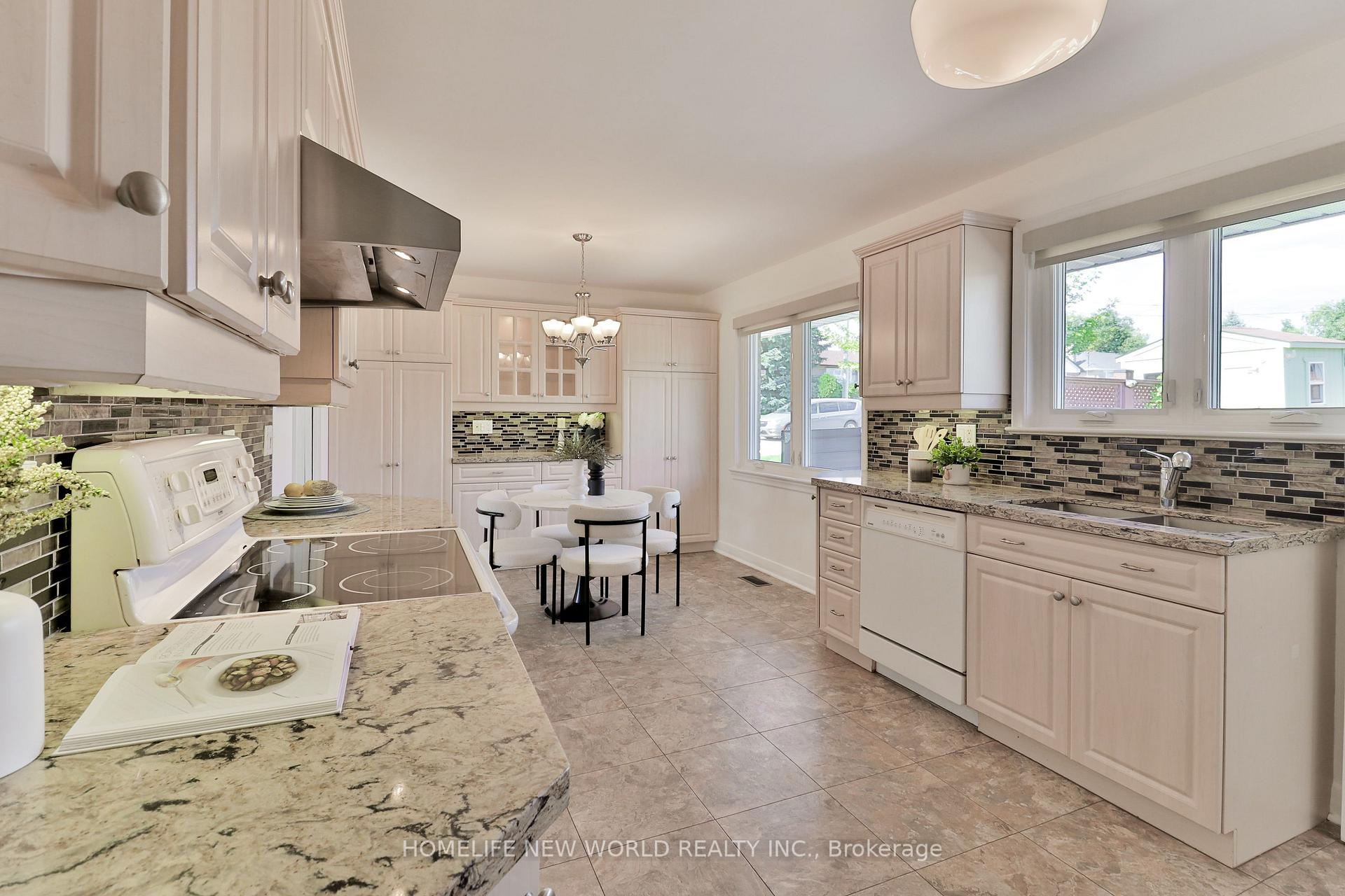 Photo 5 of 744 Tennyson Avenue, Oshawa, Donevan — HOMEH
