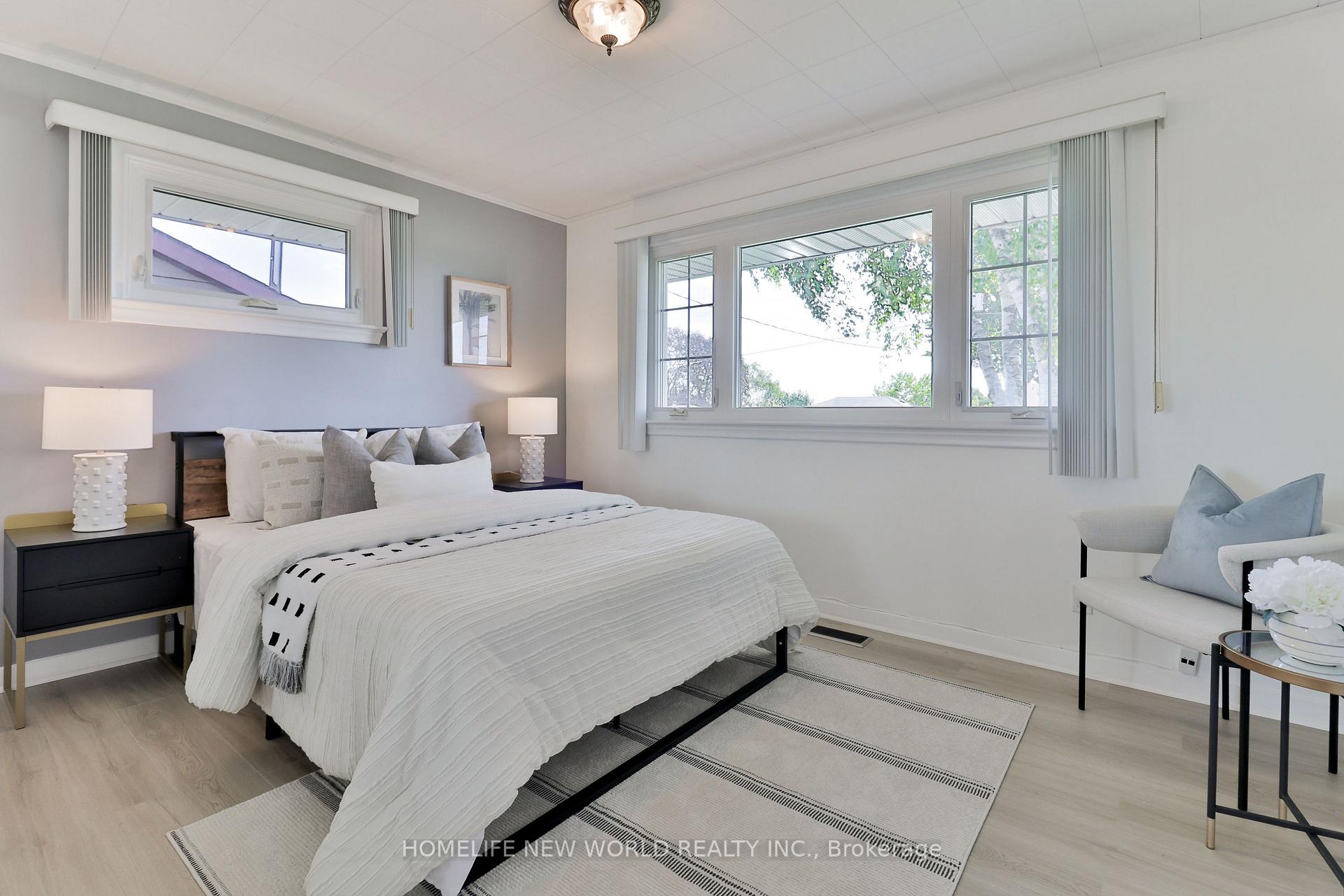Photo 8 of 744 Tennyson Avenue, Oshawa, Donevan — HOMEH