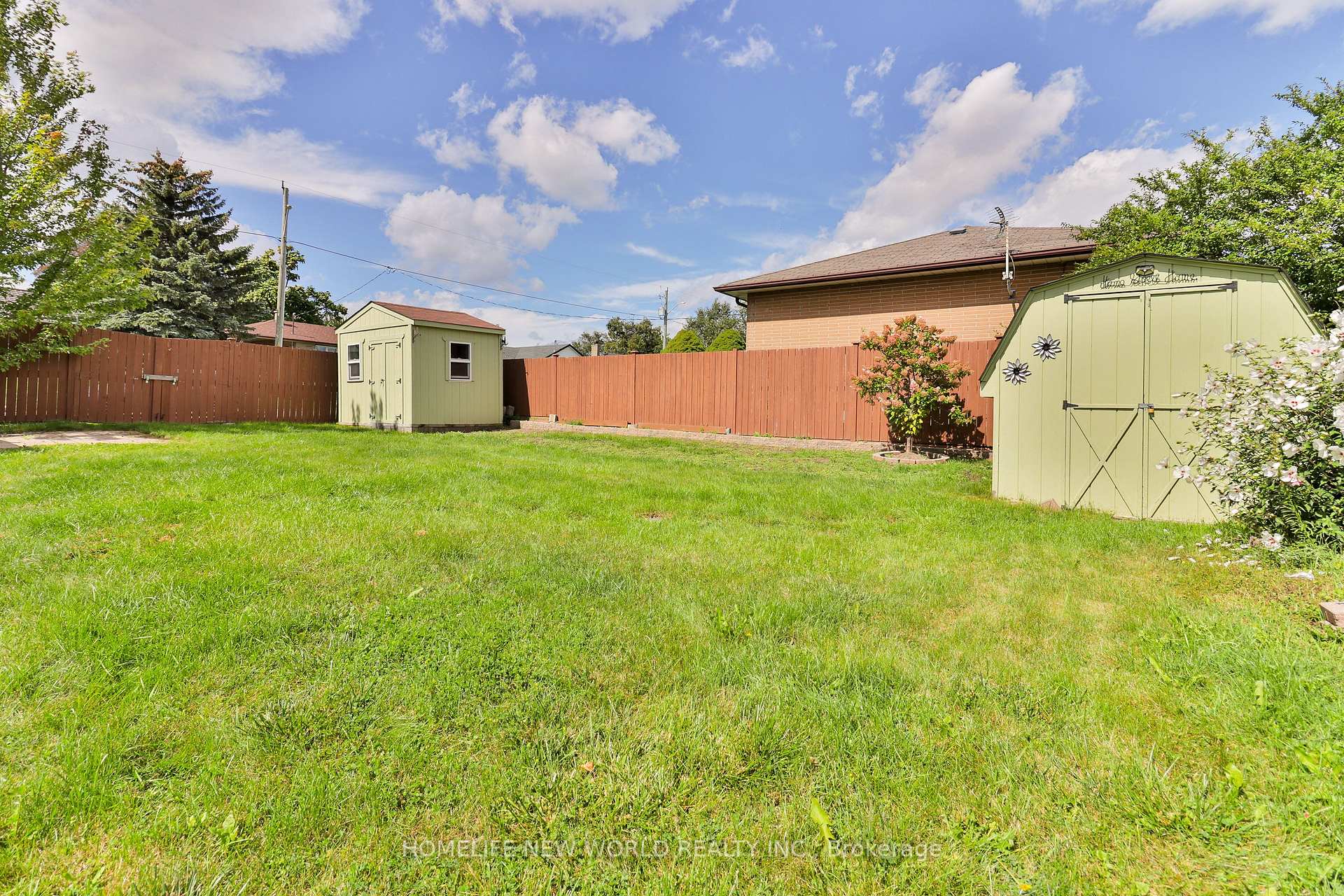 Photo 23 of 744 Tennyson Avenue, Oshawa, Donevan — HOMEH