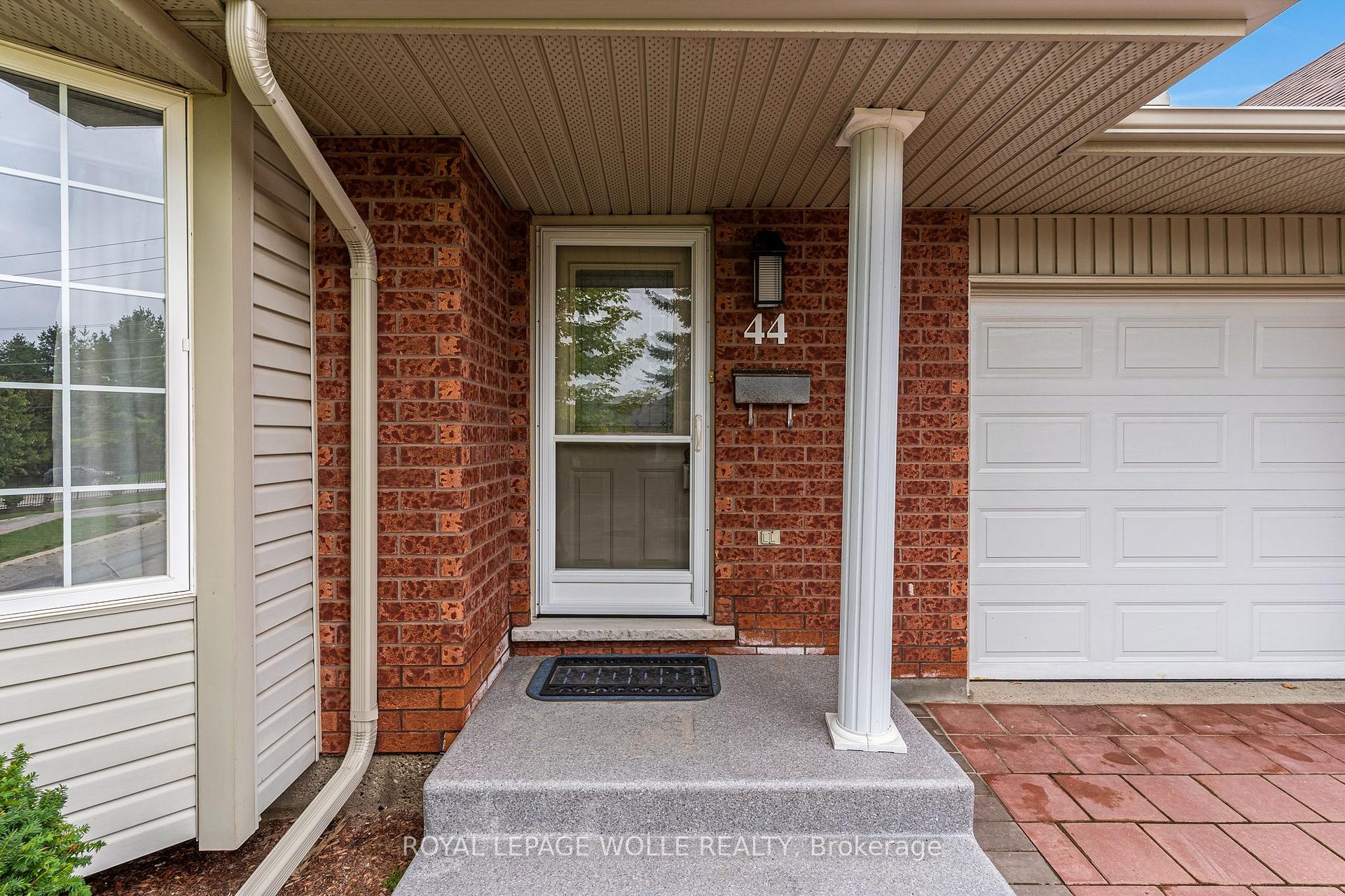 Photo 3 of Unit 44, 360 Erbsville Road, Waterloo, Upper Beechwood — HOMEH